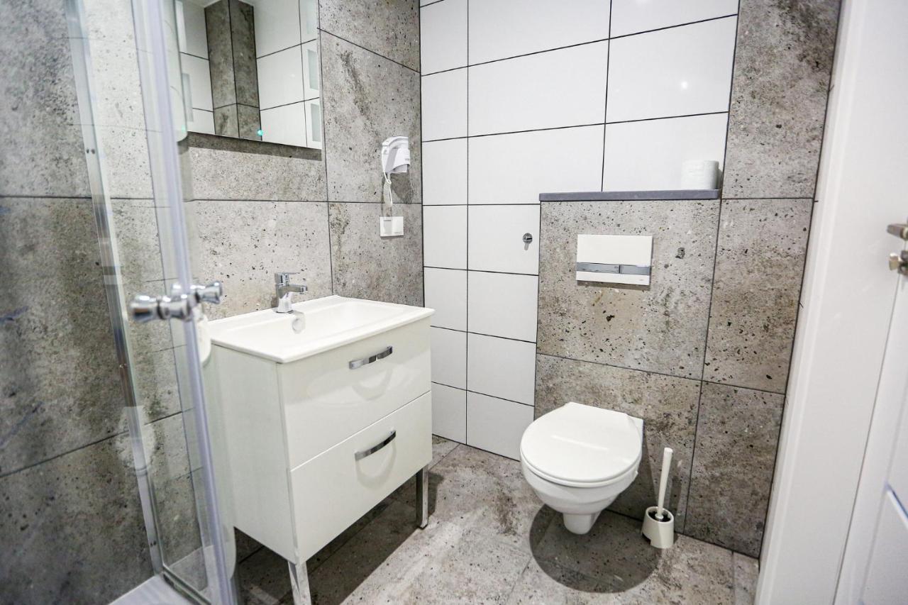 Apart Baltyk Pokoje & Apartamenty Leba Exterior photo