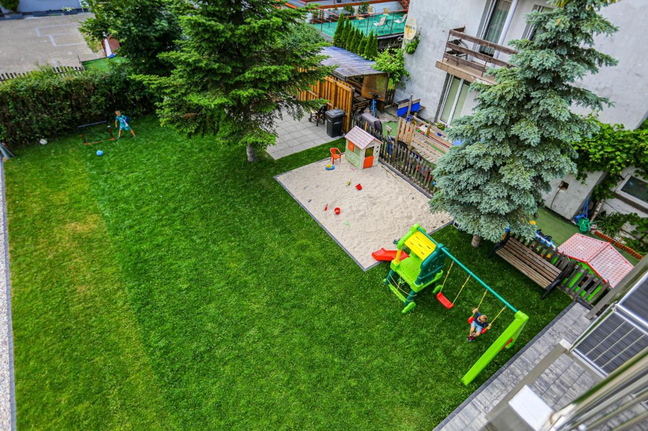 Apart Baltyk Pokoje & Apartamenty Leba Exterior photo