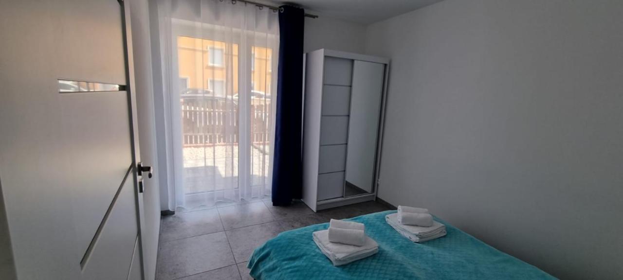 Apart Baltyk Pokoje & Apartamenty Leba Exterior photo