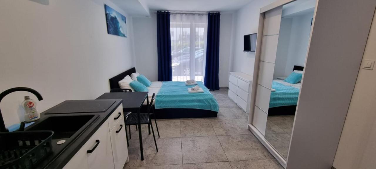 Apart Baltyk Pokoje & Apartamenty Leba Exterior photo
